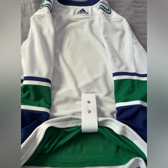Vancouver Canucks Authentic Adidas Hockey Jersey (Size 56 - XXL) - Picture 3 of 4